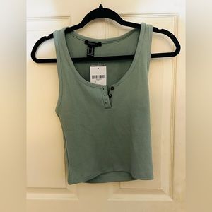 NWT Women’s crop top green rubbed material with buttons
